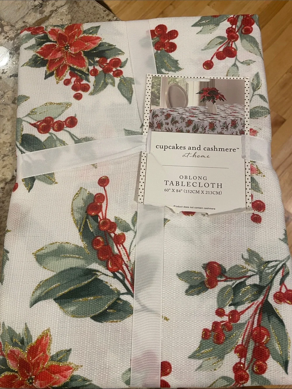 NWT Cupcakes and Cashmere Christmas Tablecloth 60